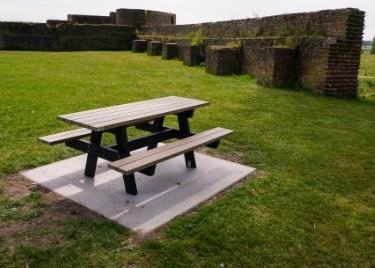 Oslo-kunststof-picknicktafel